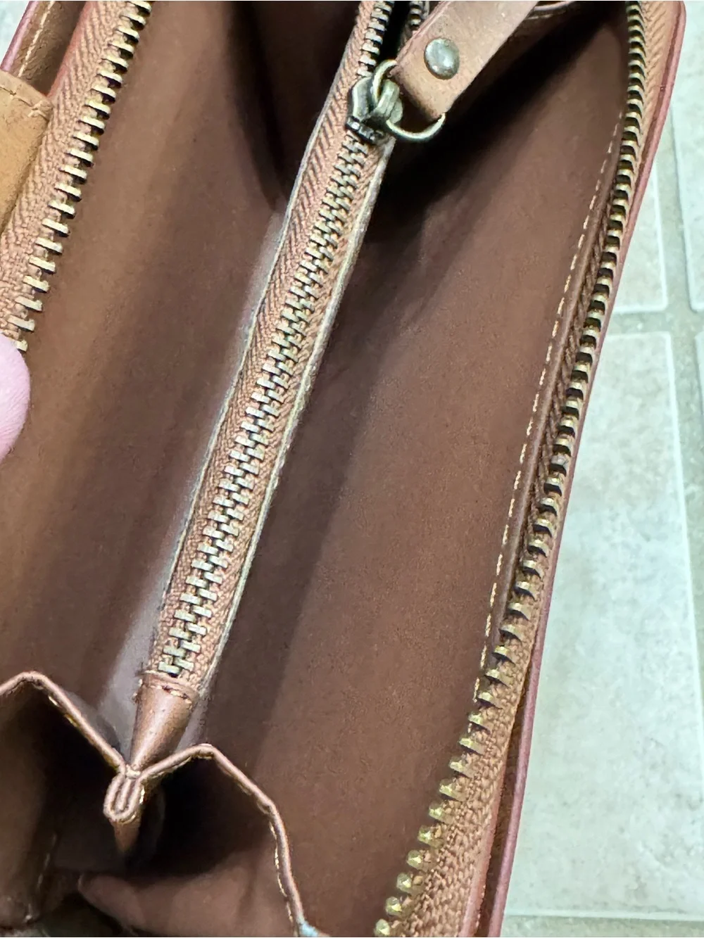 BRG Bifold Brown Faux Leather Women’s Zip Wallet with Snap Closure